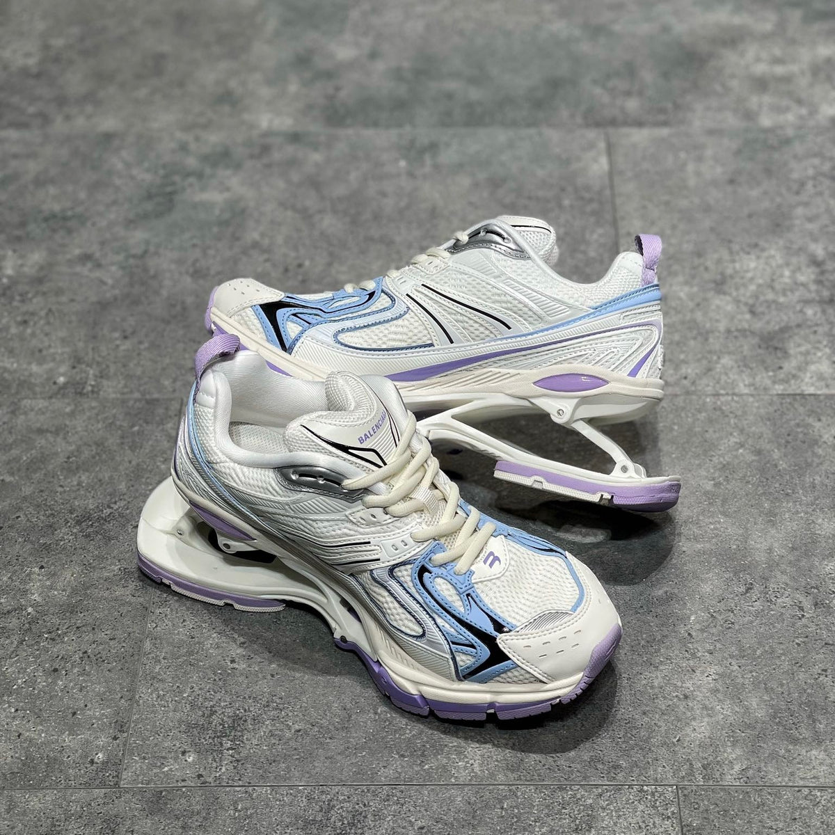 BAL X-PANDER TRAINERS