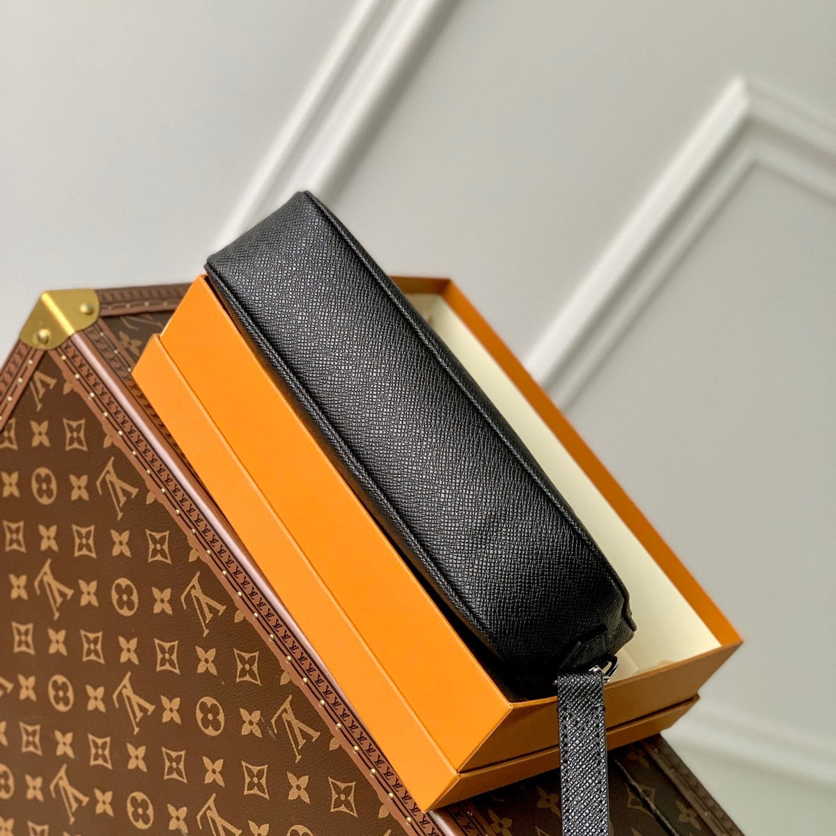 LOU POCHETTE KASAI