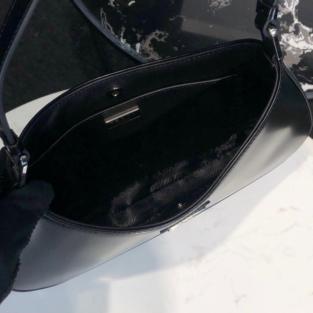 PD CLEO SHOULDER BAG
