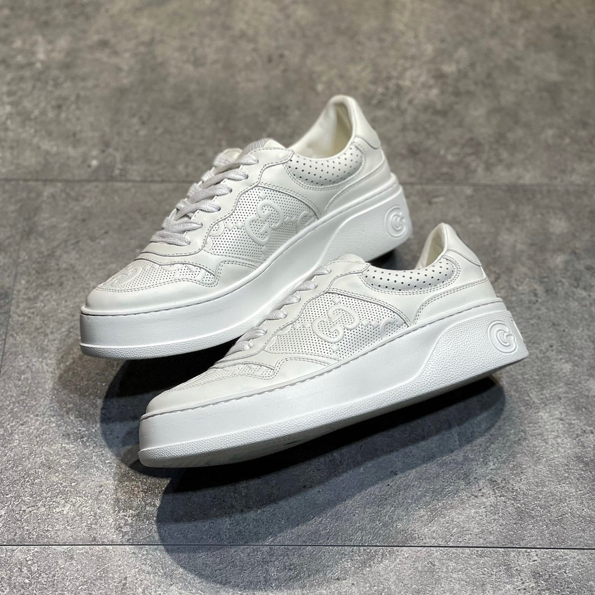 GG EMBOSSED SNEAKER
