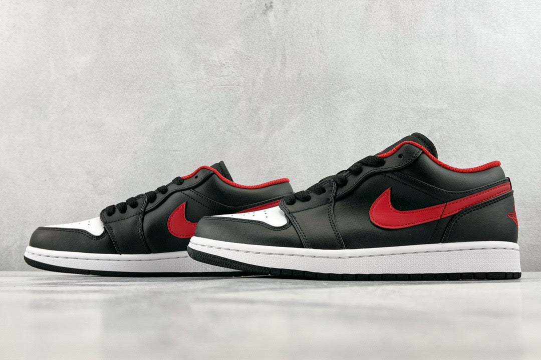 JORDAN 1 LOW WHITE TOE