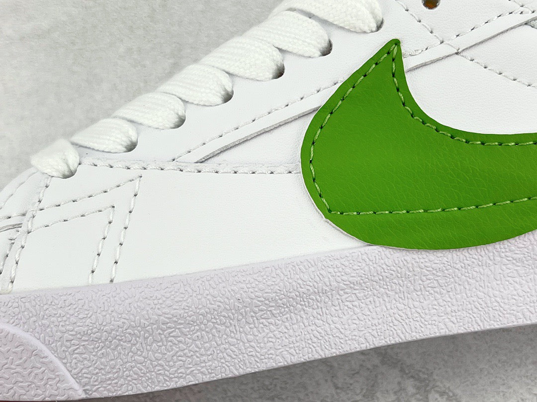 NIKE BLAZER LOW SWOOSH
