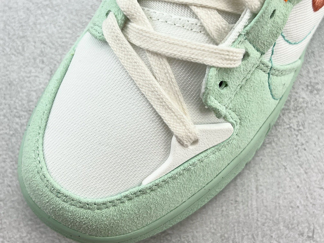 DUNK LOW DISRUPT 2