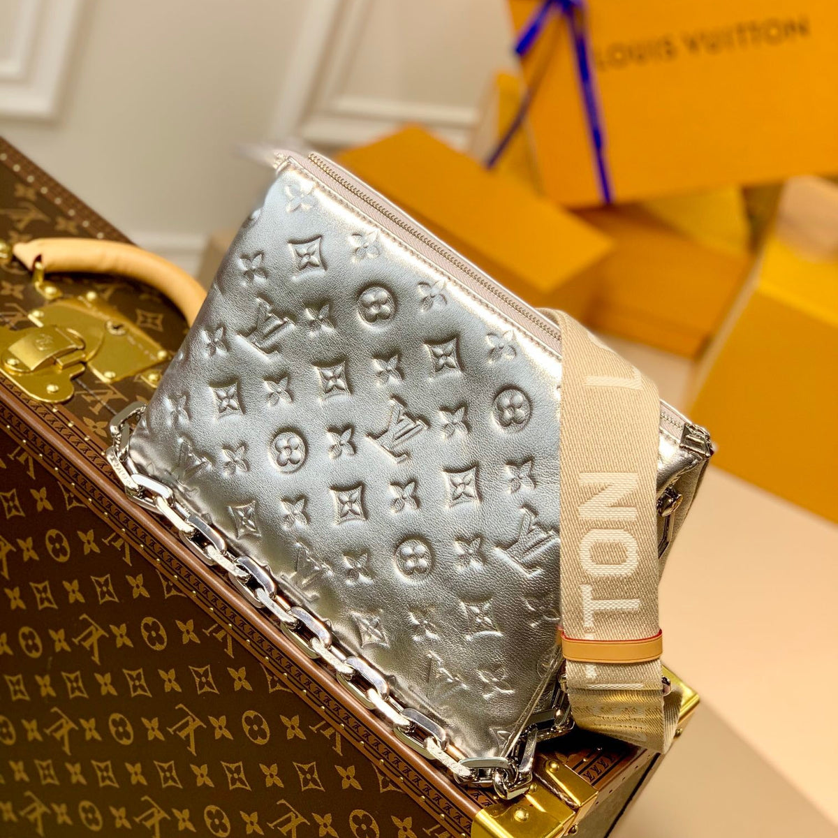 LOU COUSSIN PM BAG