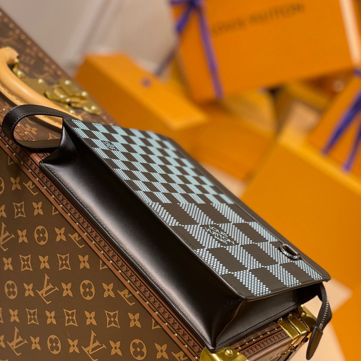 LOU POCHETTE VOYAGE MM