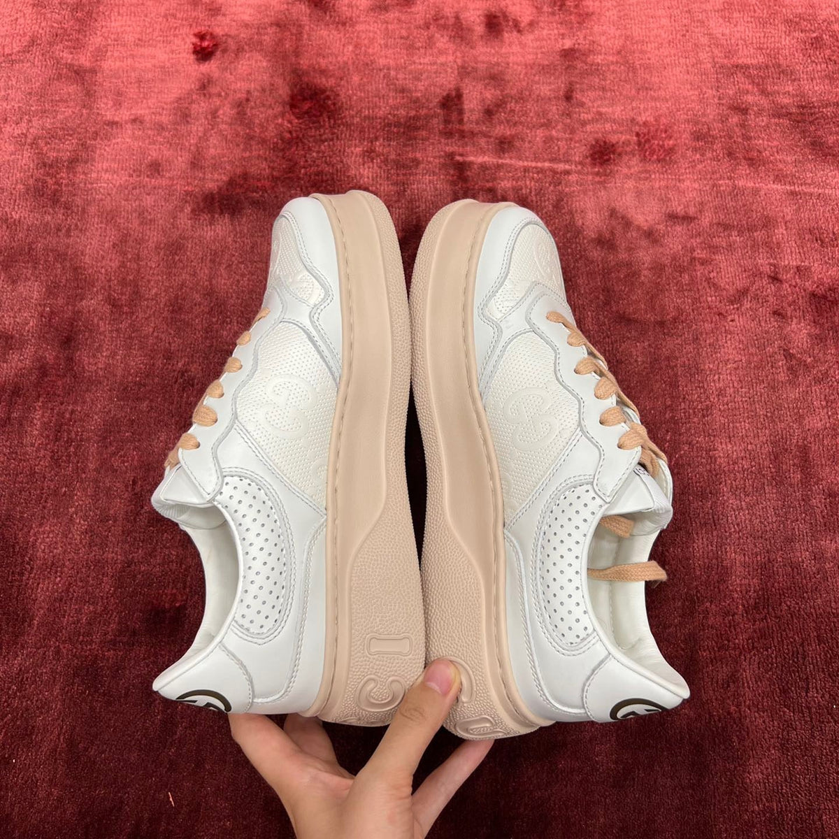 GG EMBOSSED SNEAKER