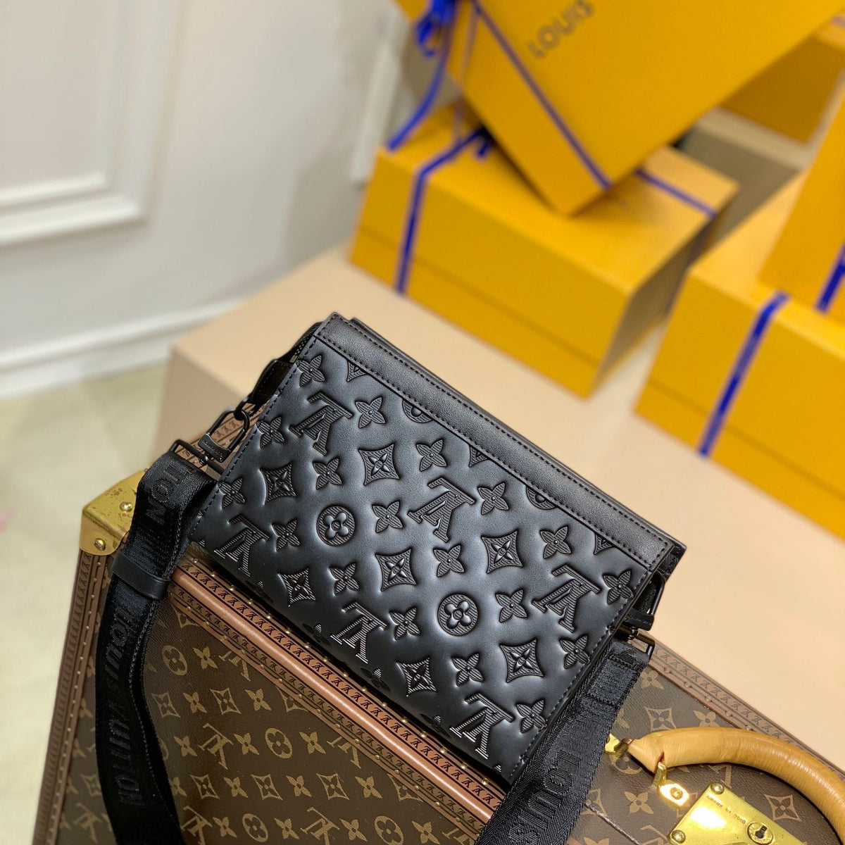 LOU GASTON WEARABLE WALLET