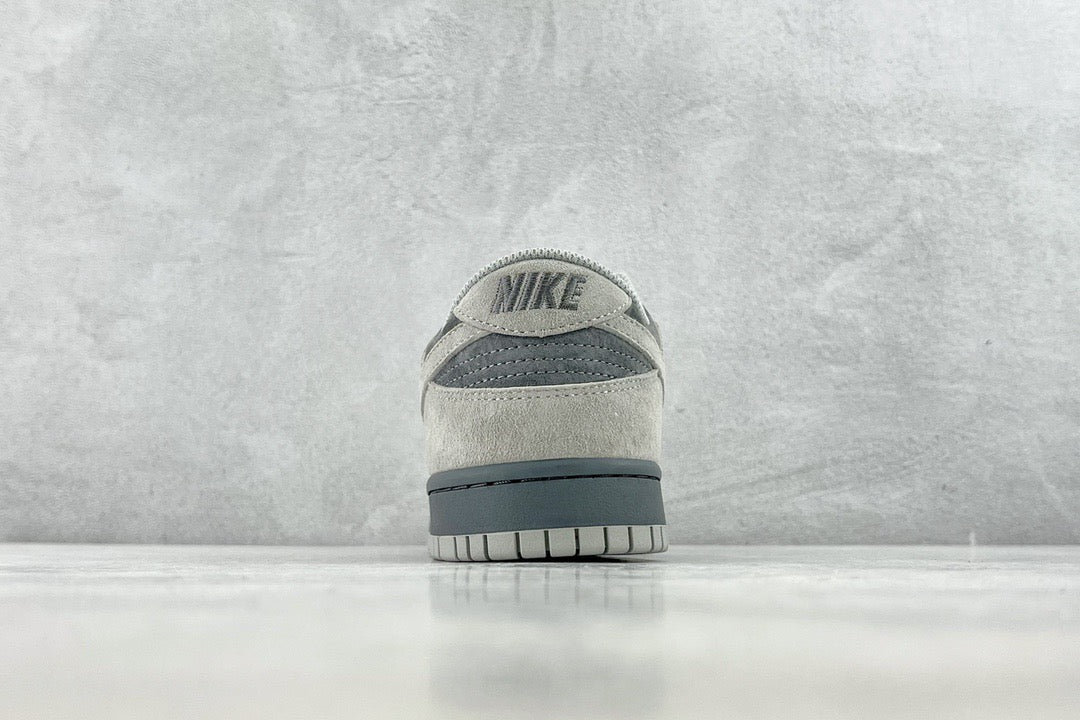 DUNK LOW x OTOMO KATUSHIRO