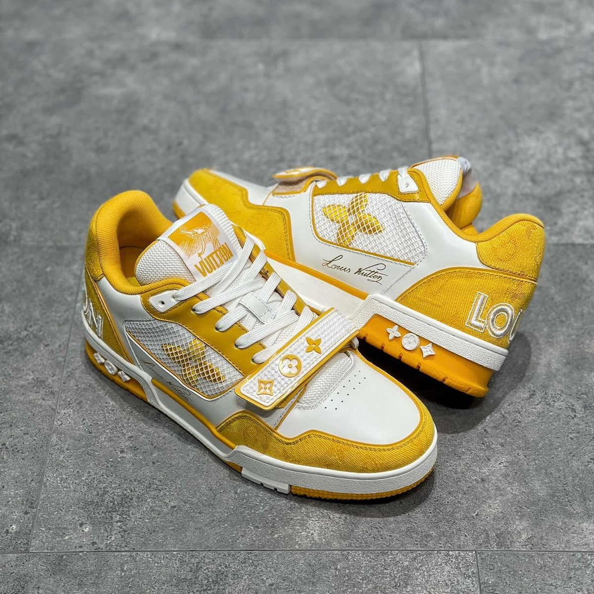LOU TRAINERS