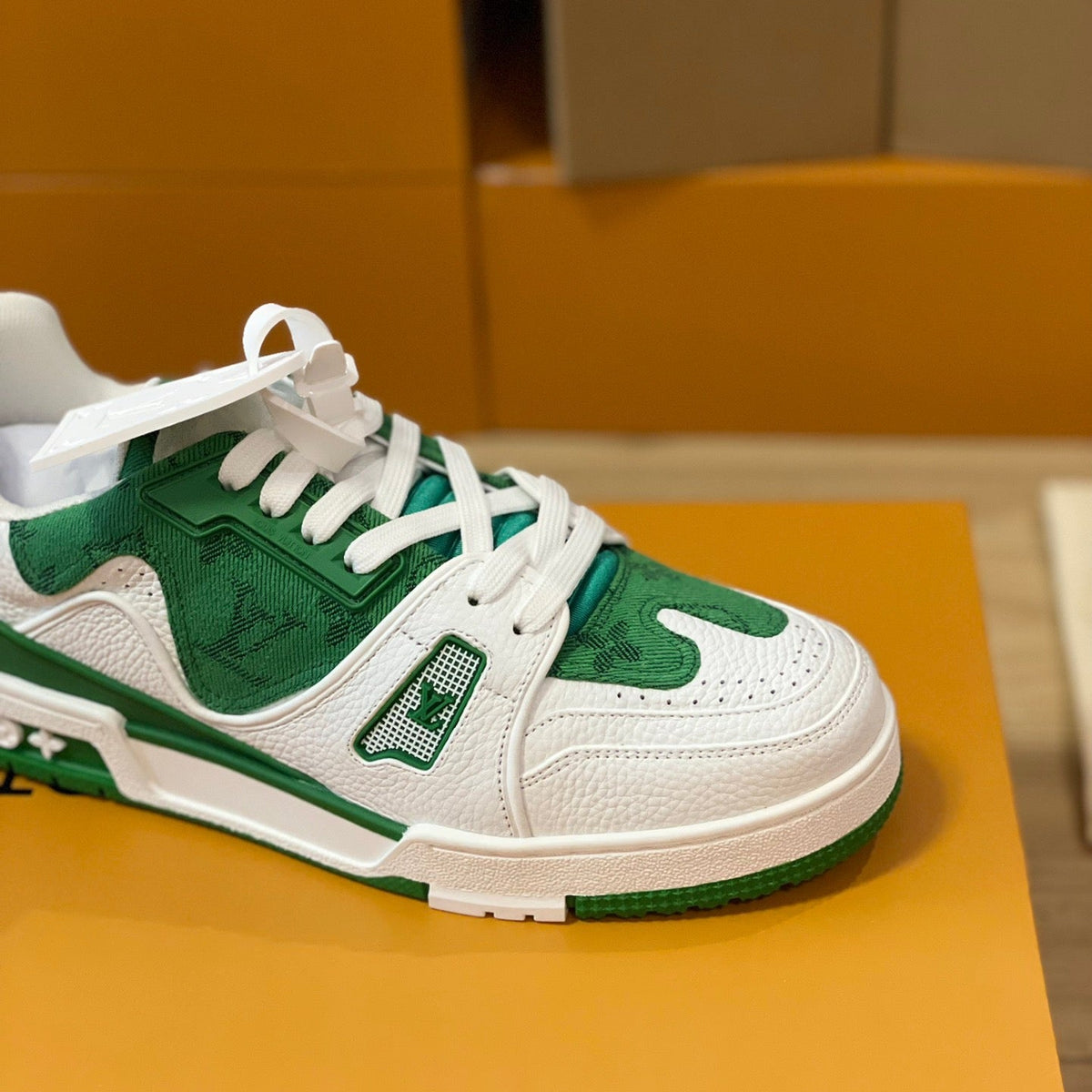 LOU TRAINERS