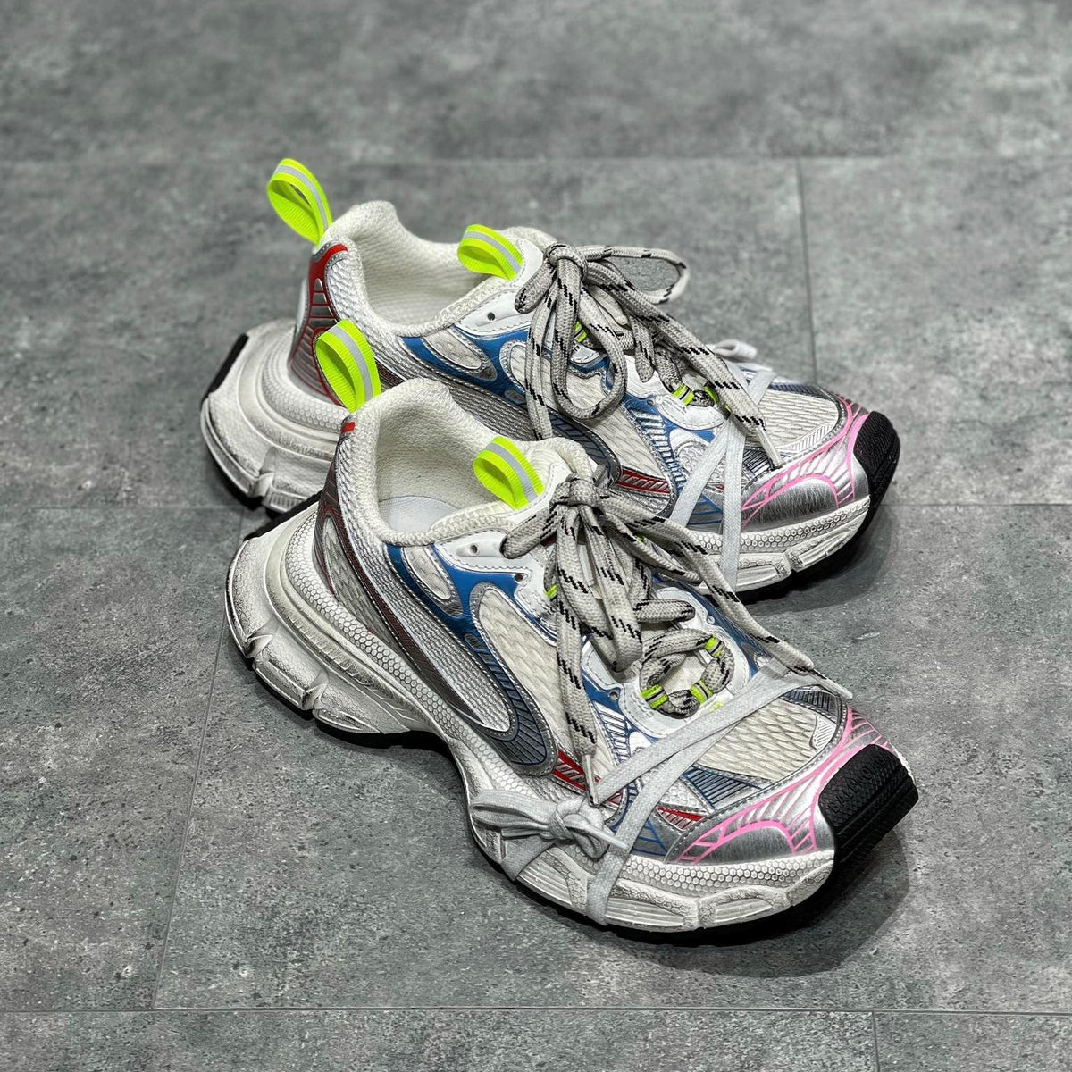 BAL 3XL TRAINERS