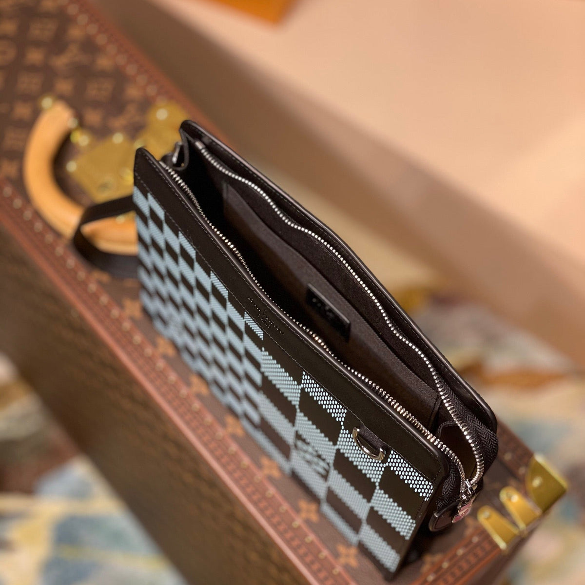 LOU POCHETTE VOYAGE MM
