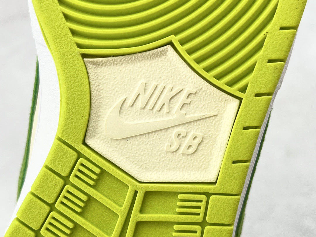 DUNK LOW GREEN APPLE