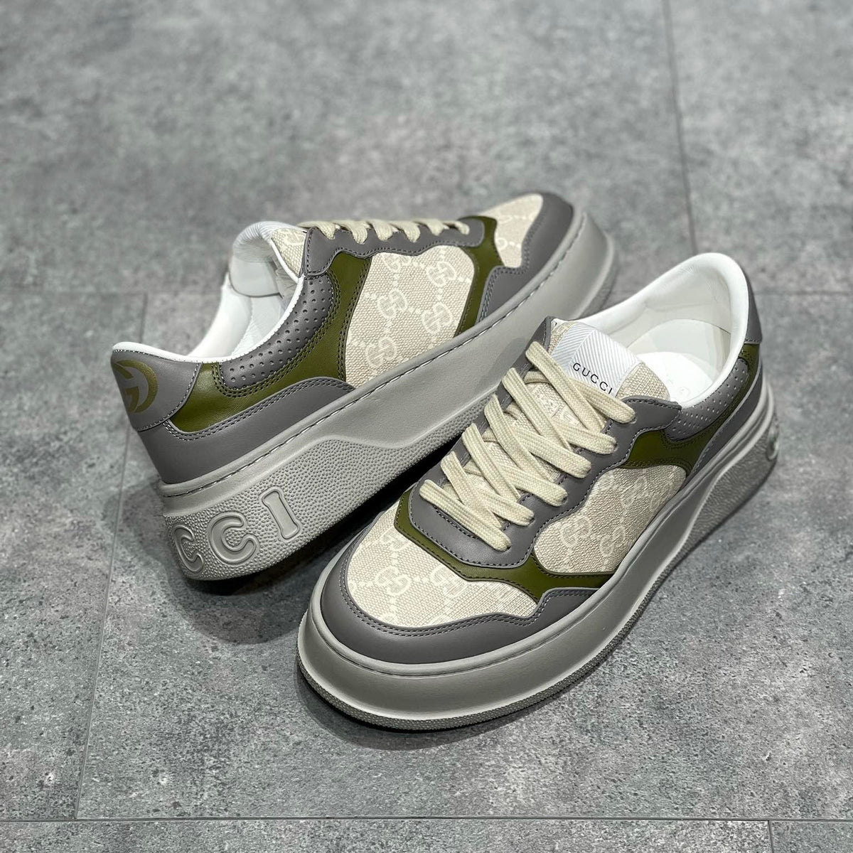 GG SNEAKER