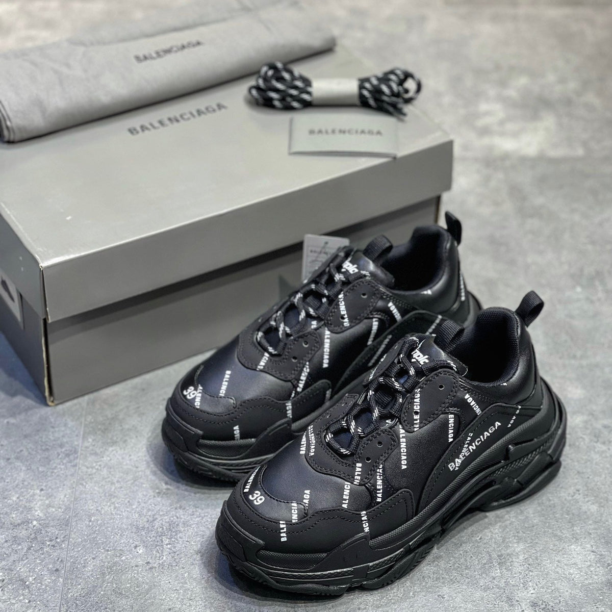 BAL TRIPLE S SNEAKER