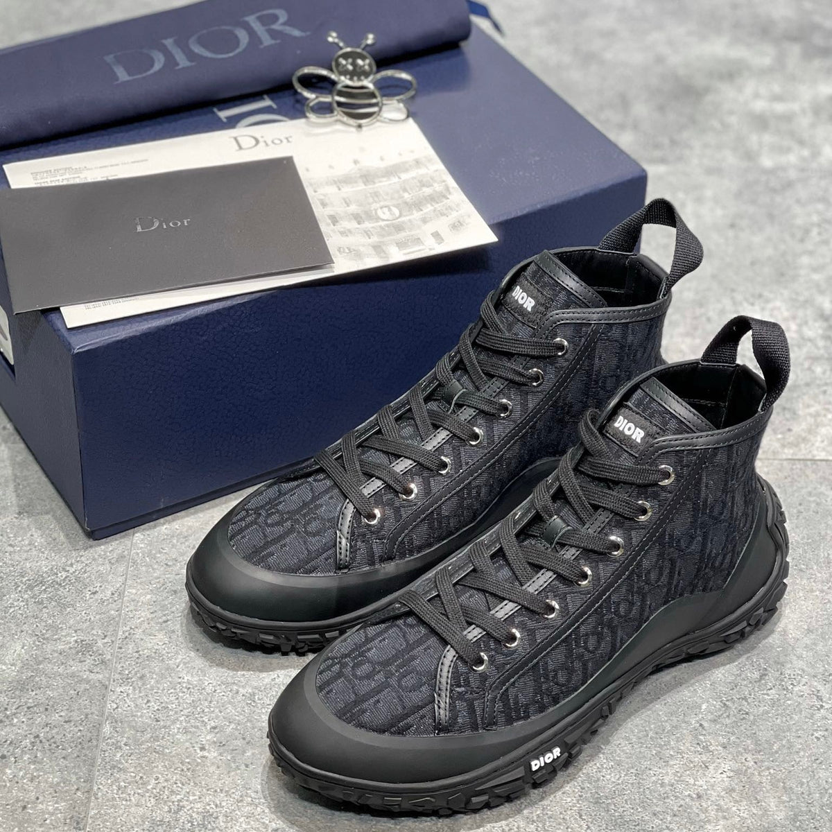 CD B28 SNEAKERS