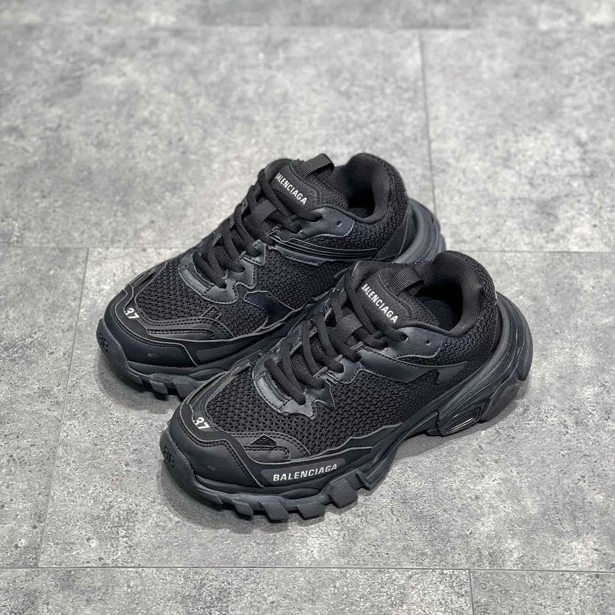 BAL TRACK 3 SNEAKERS