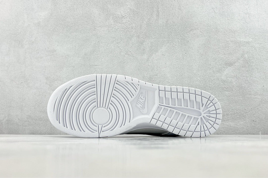 DUNK LOW RETRO