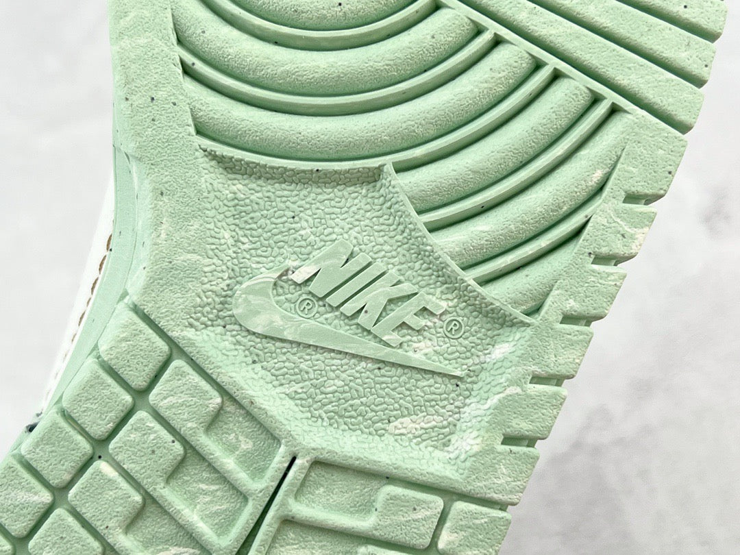 DUNK LOW DISRUPT 2