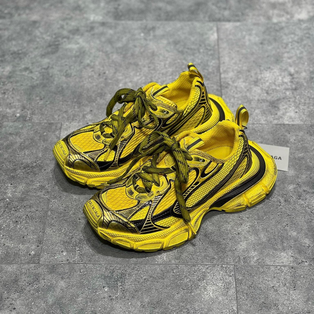 BAL 3XL TRAINERS