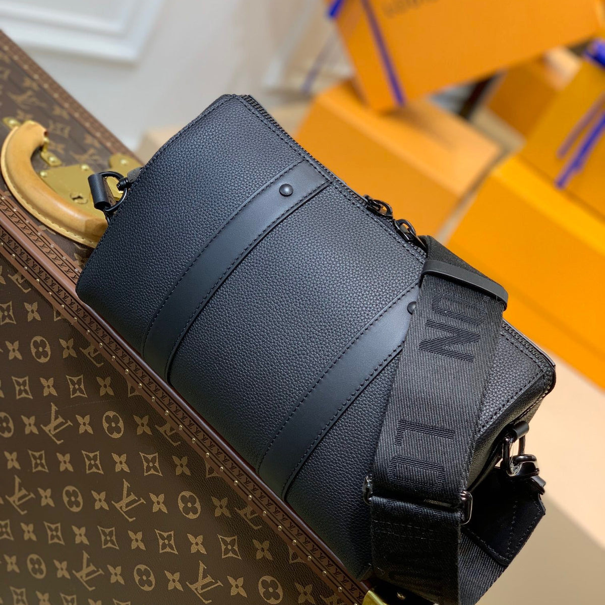 LOU CITY KEEPALL BAG