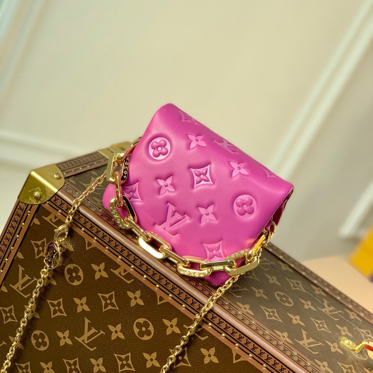 LOU BELTBAG COUSSIN