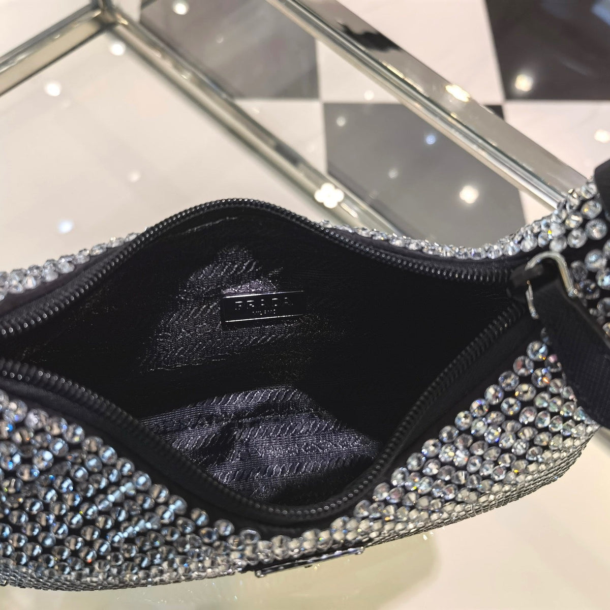 PD RE-EDITION 2000 SHOULDER BAG