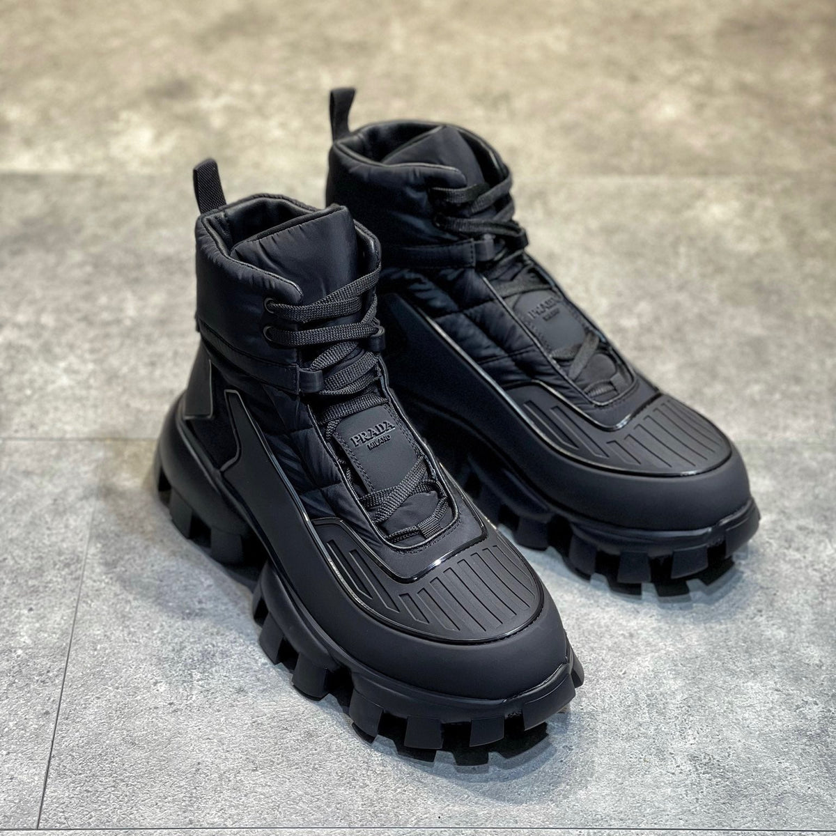 PD CLOUDBUST THUNDER SNEAKER