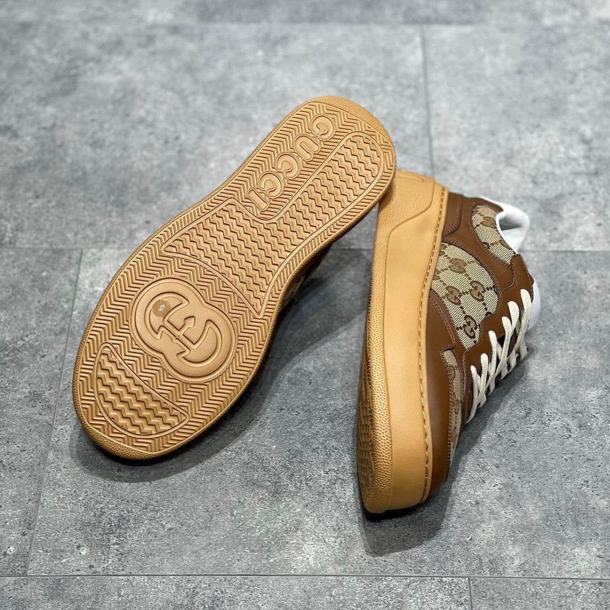 GG SNEAKER
