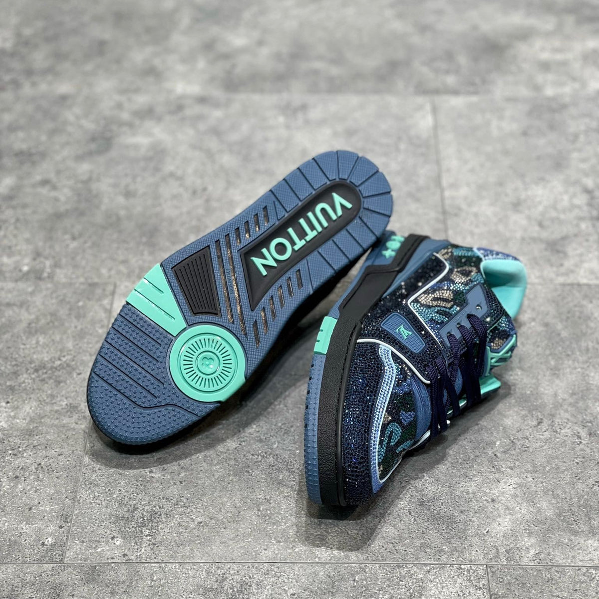 LOU TRAINERS