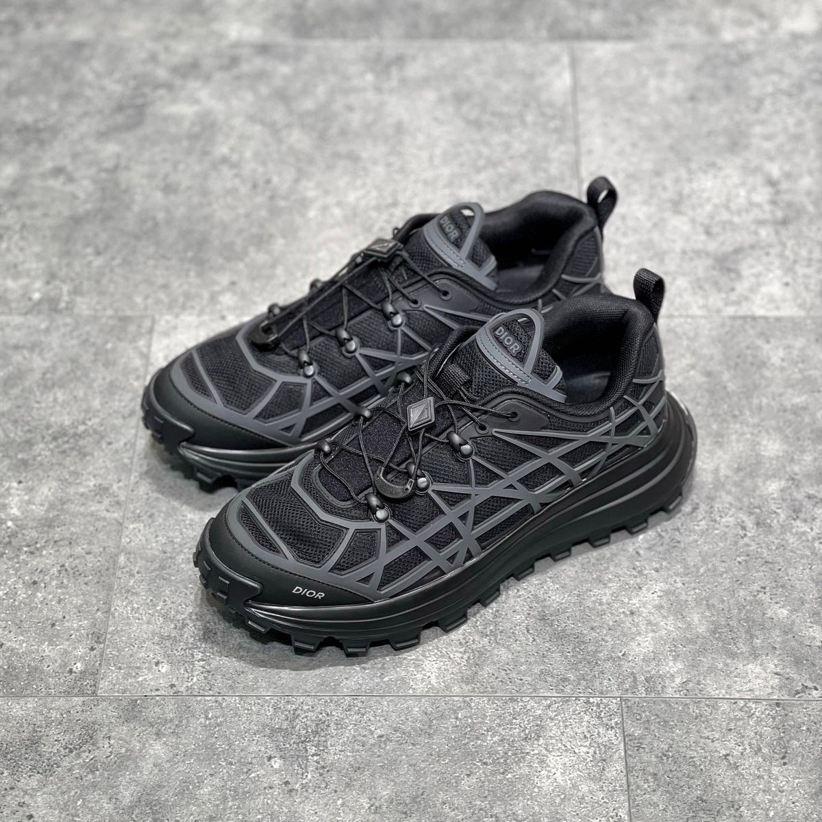 CD B31 TRAINERS