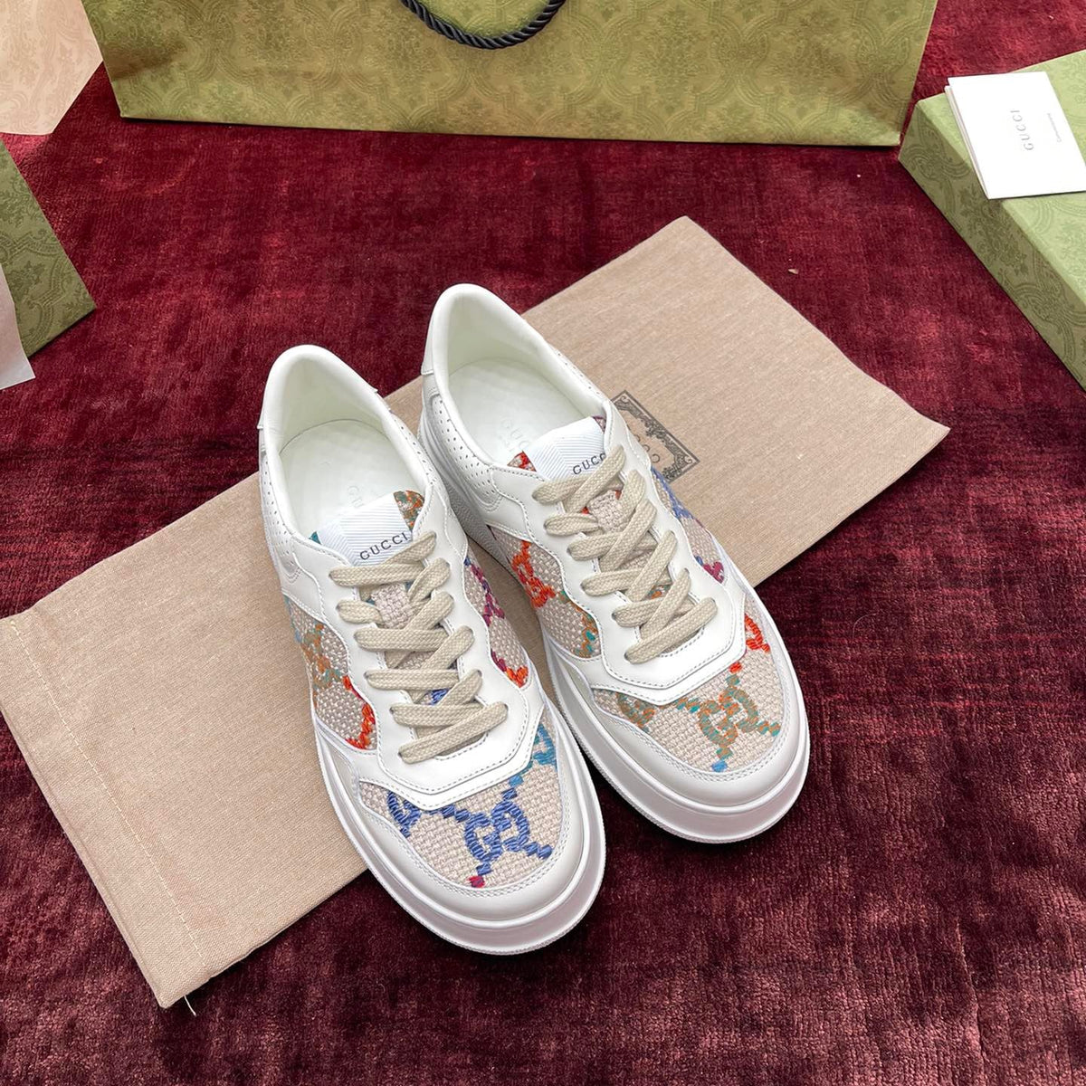 GG SUPREME TRAINERS