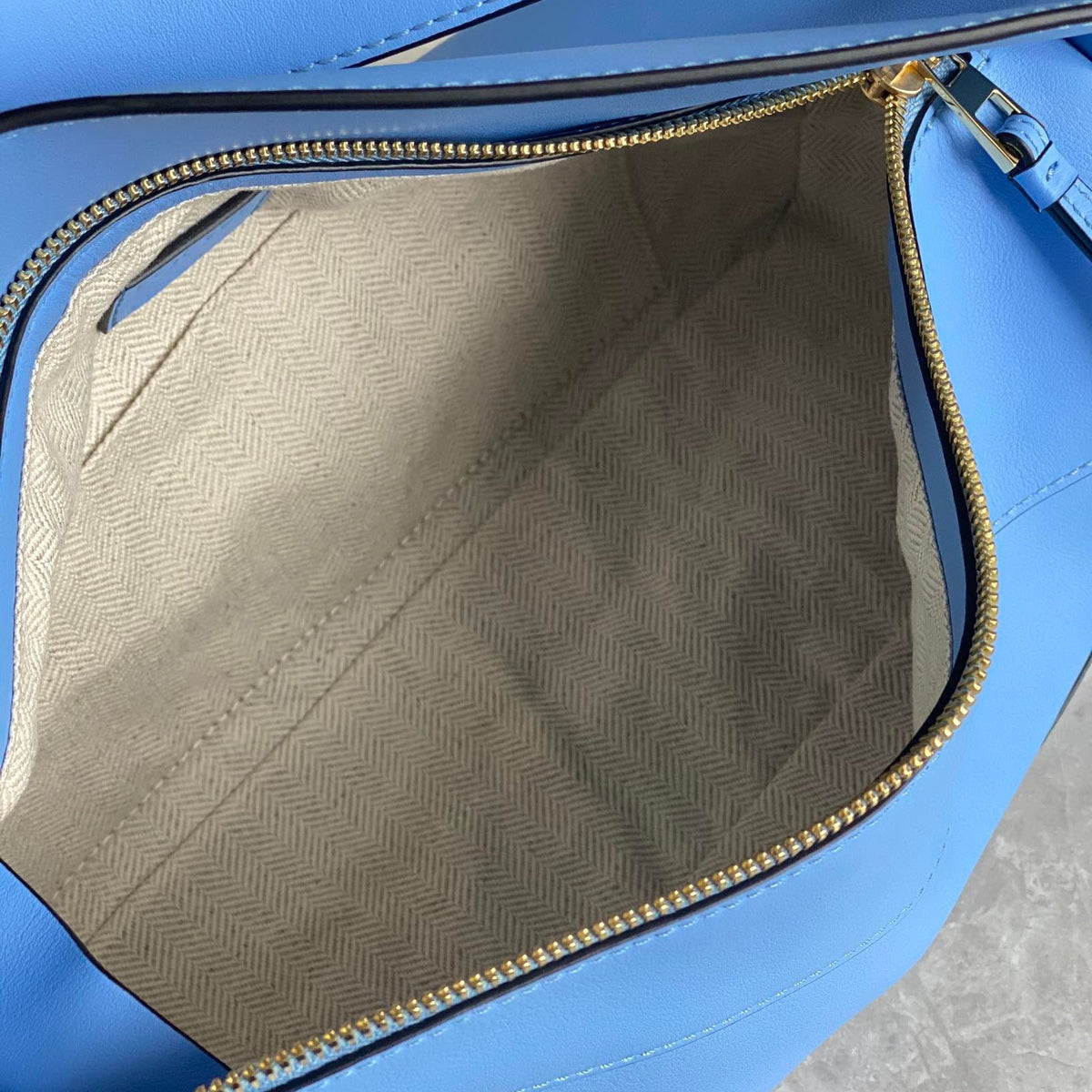 LOEW PUZZLE HOBO BAG