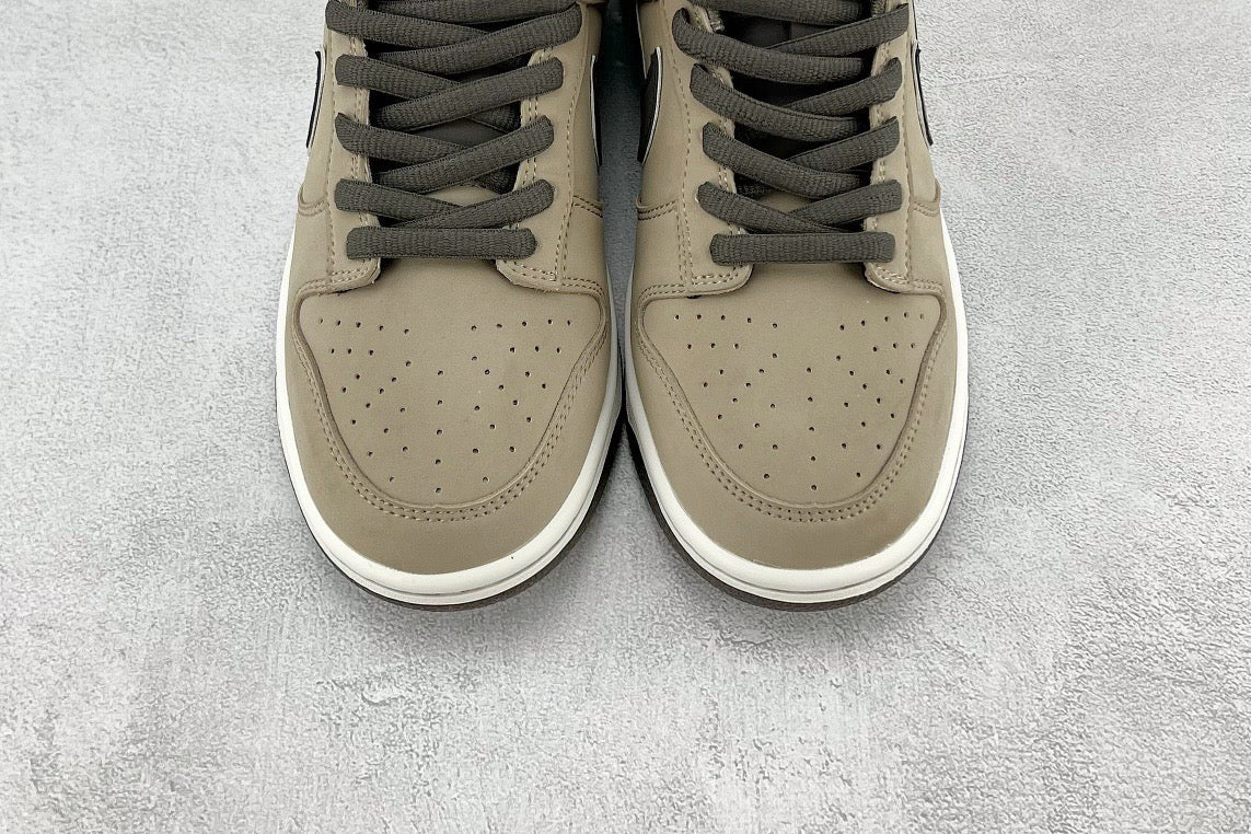 DUNK LOW x OTOMO KATUSHIRO