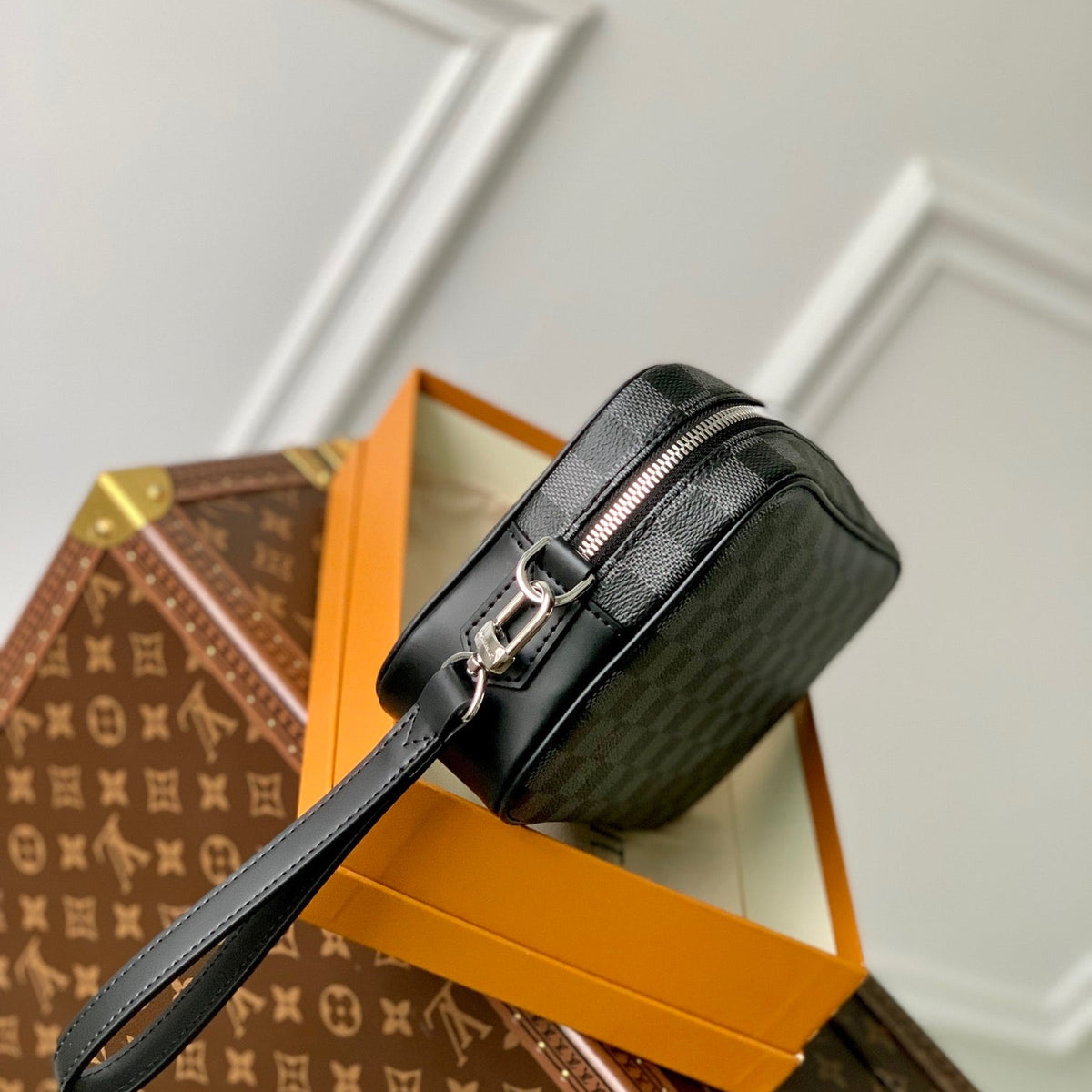 LOU POCHETTE KASAI