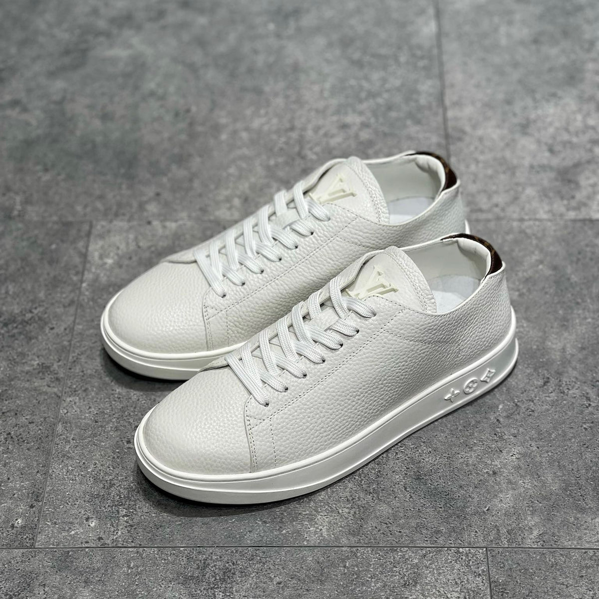 LOU RESORT TRAINERS