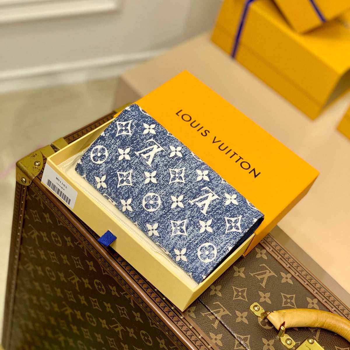 LOU SARAH WALLET