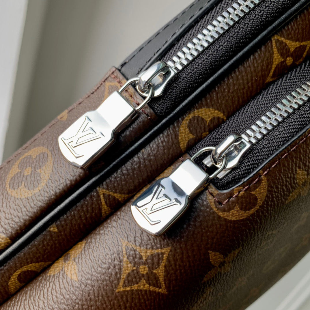 LOU AVENUE SLINGBAG