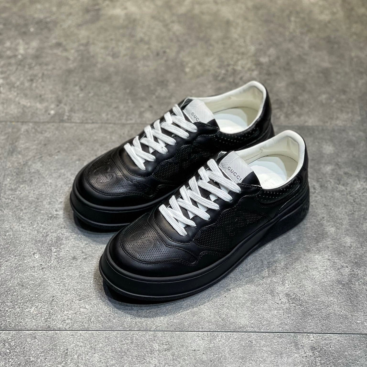GG EMBOSSED SNEAKER