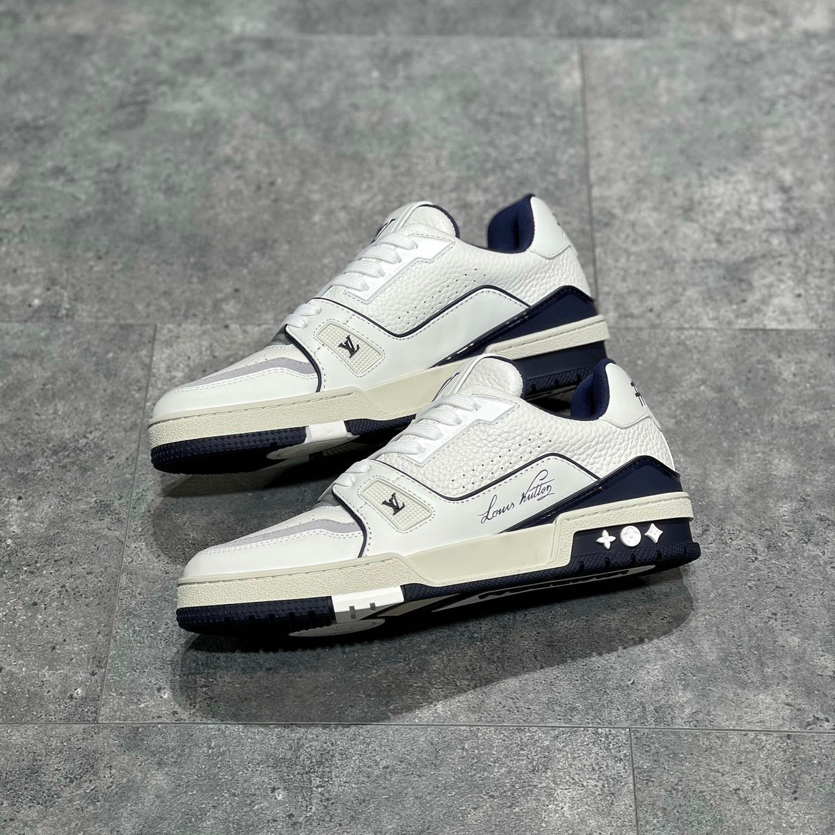 LOU TRAINERS