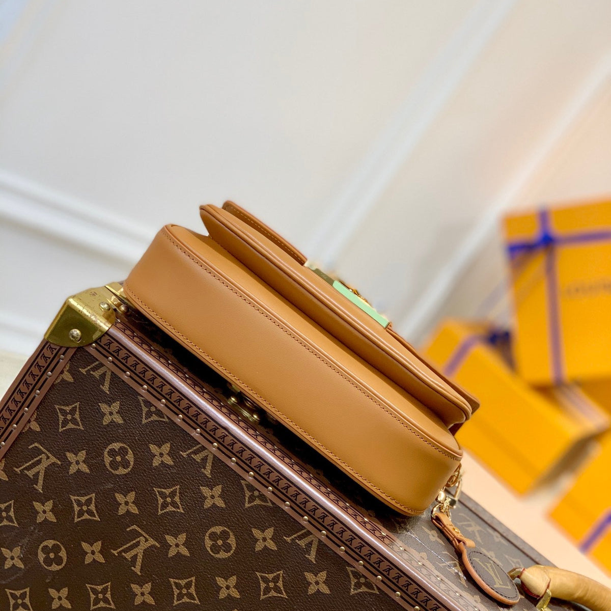 LOU SWING BAG