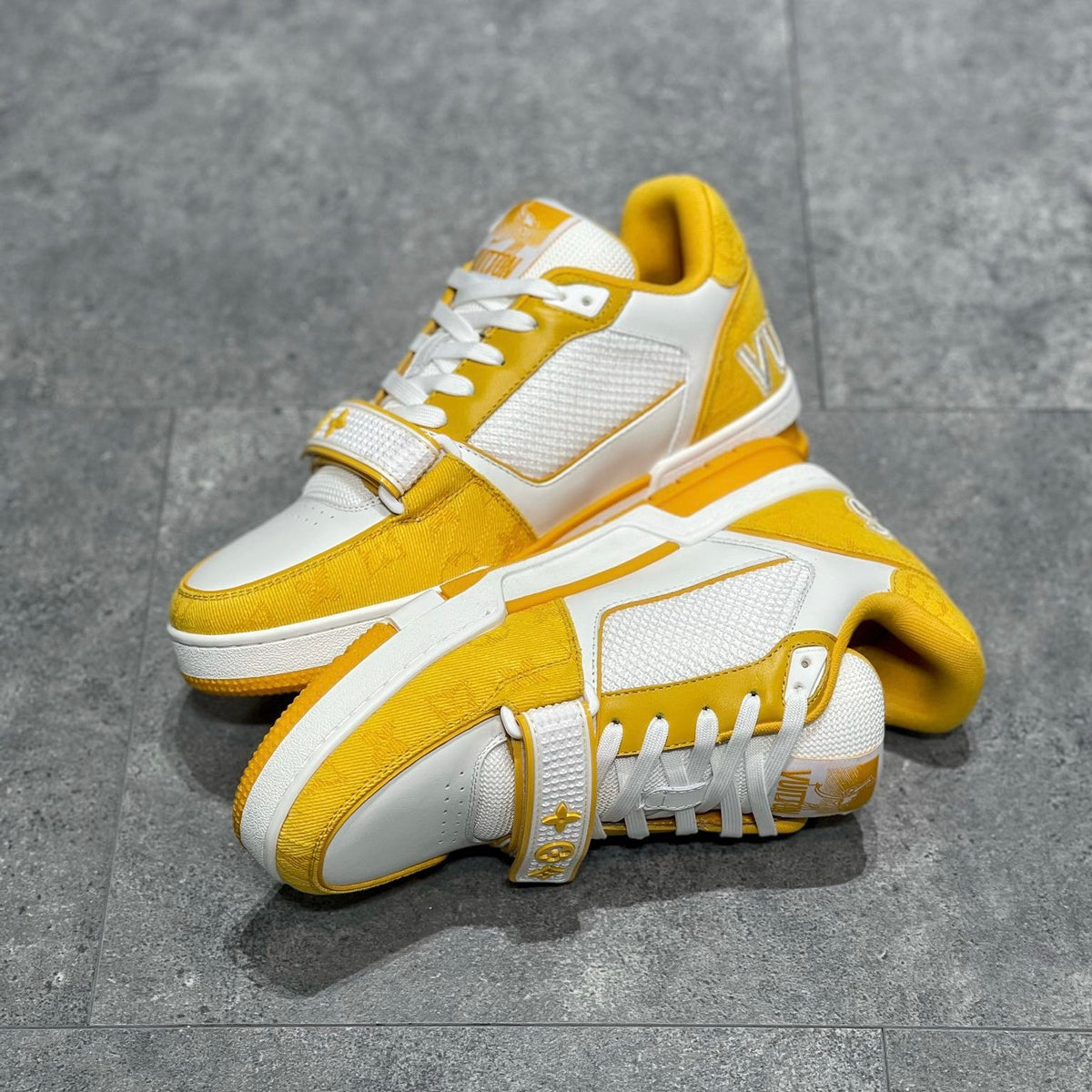 LOU TRAINERS