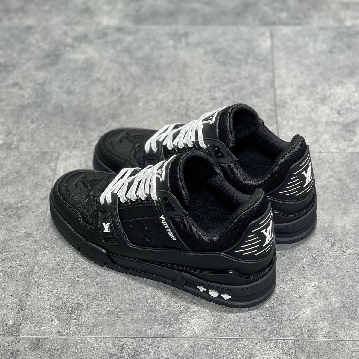 LOU TRAINERS