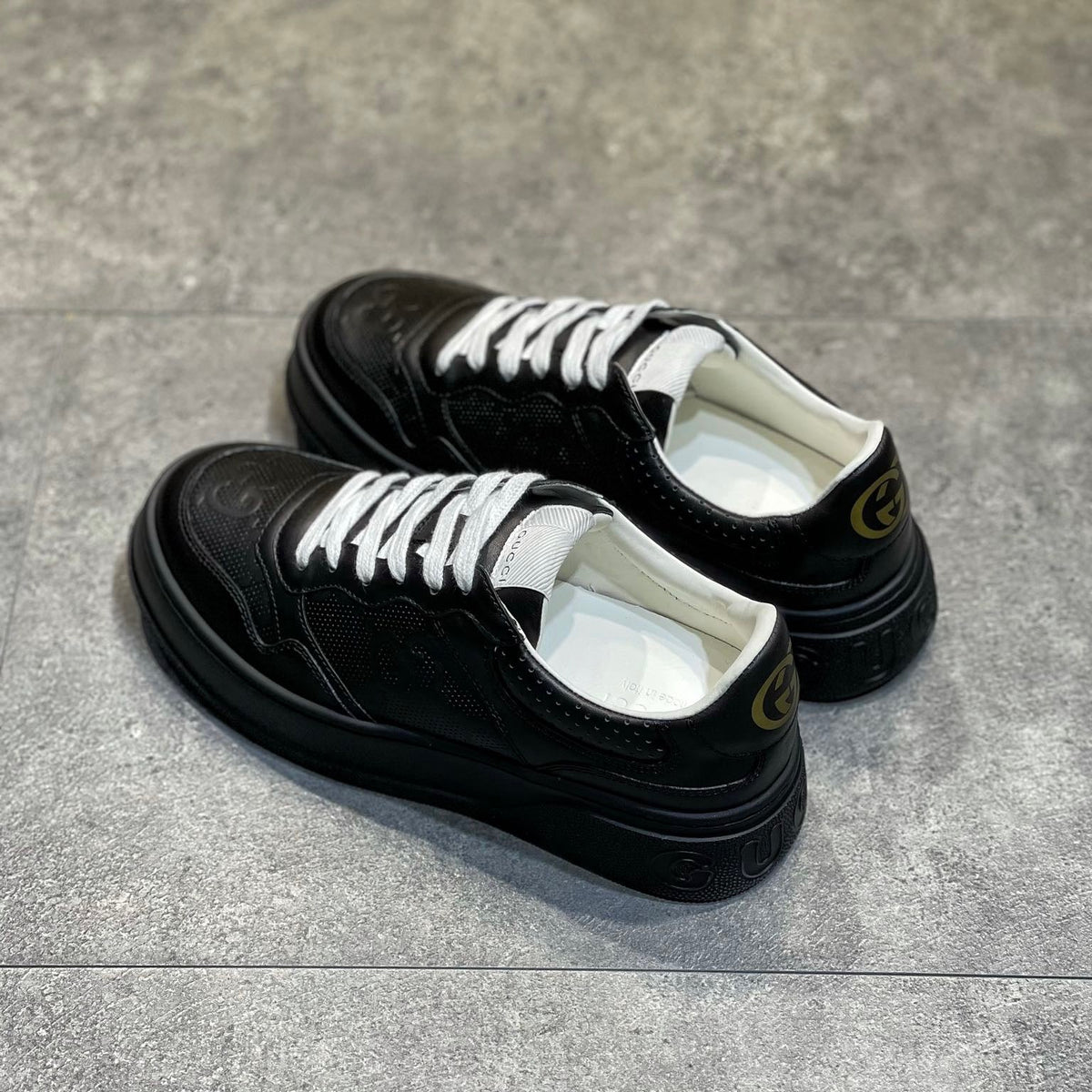 GG EMBOSSED SNEAKER