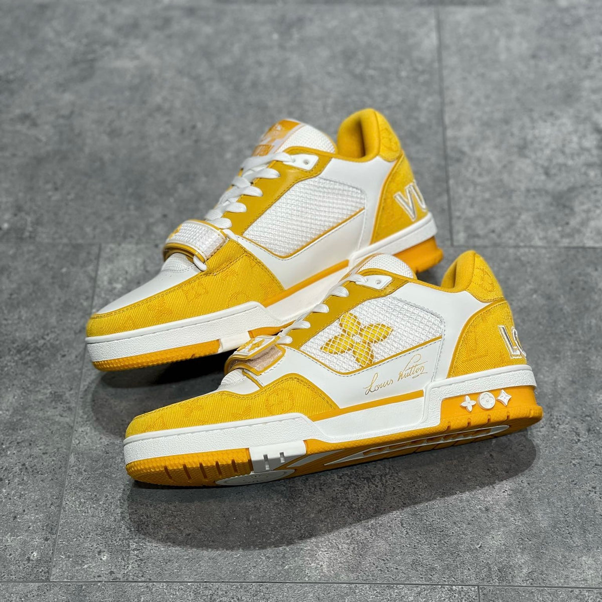 LOU TRAINERS