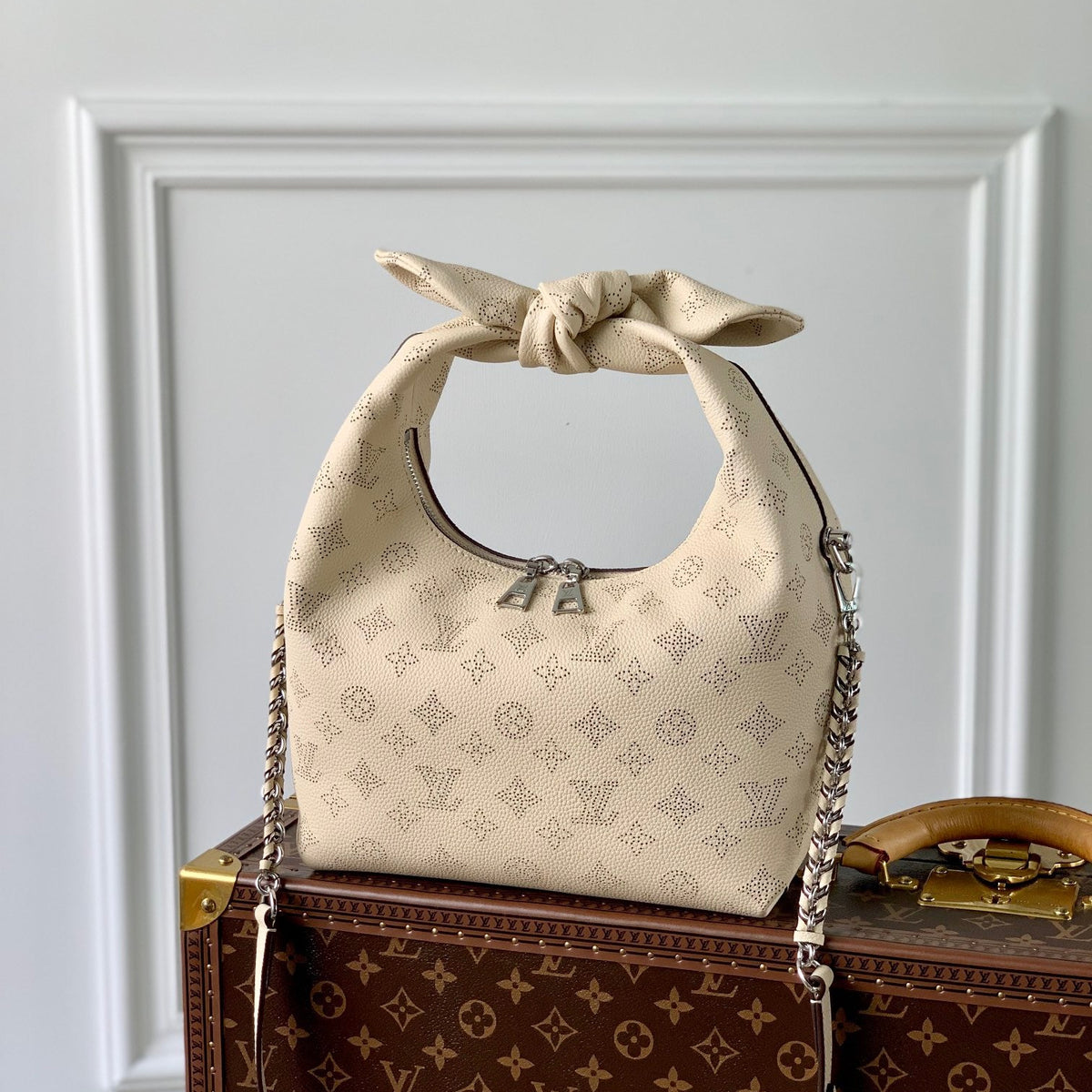 LOU WHY KNOT PM BAG