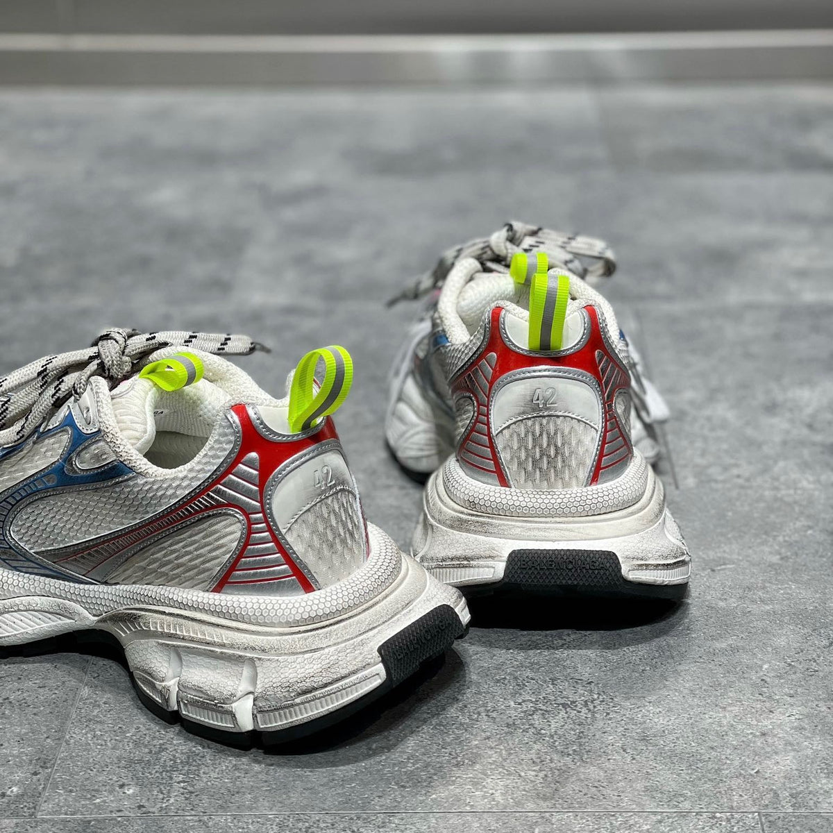 BAL 3XL TRAINERS