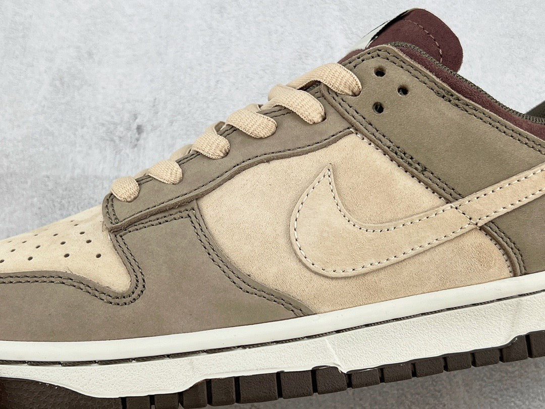 DUNK LOW x OTOMO KATUSHIRO