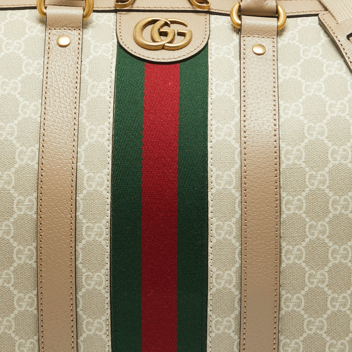 GUCCI Beige GG Supreme Canvas Medium Savoy Duffle Bag