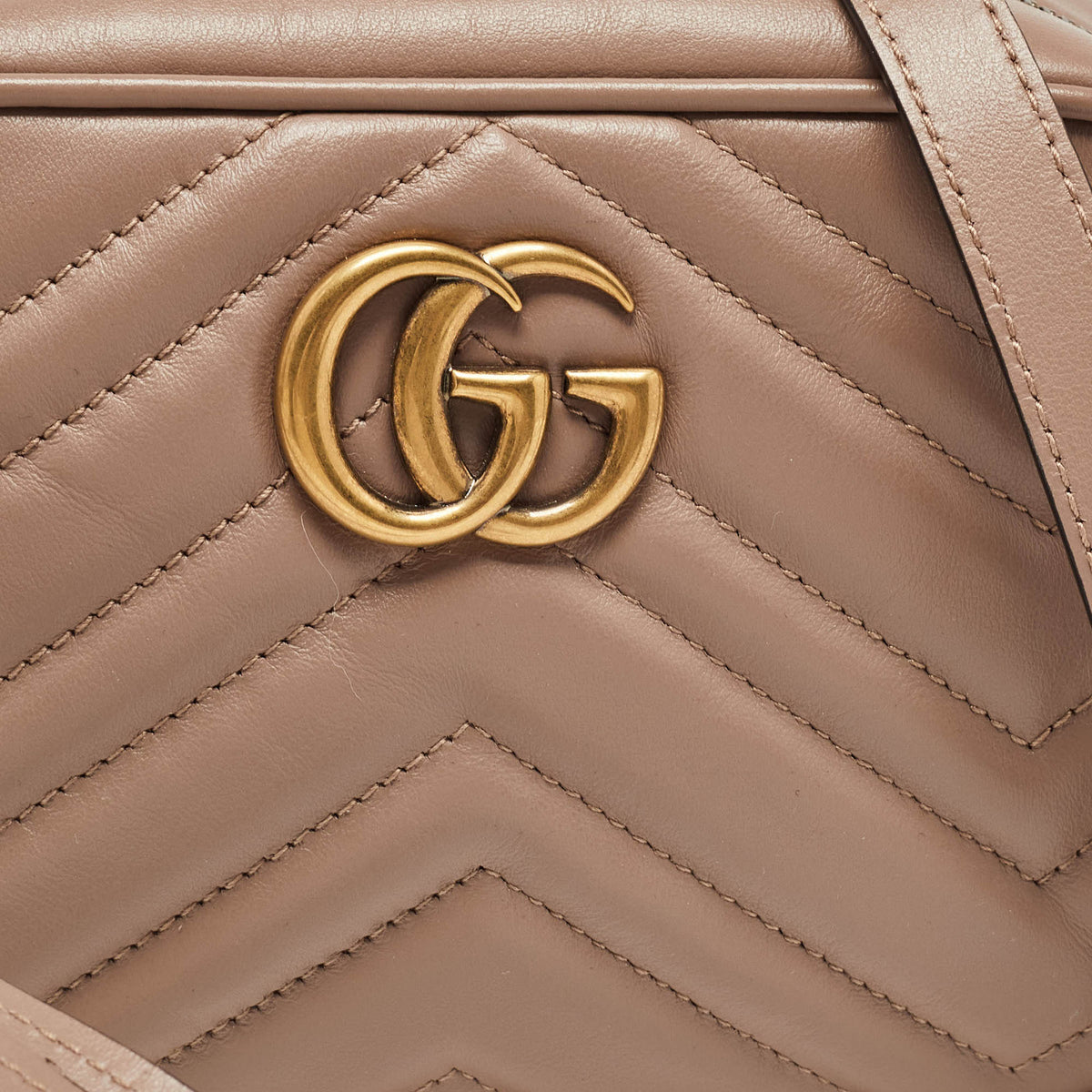 GUCCI Dusty Pink Matelasse Leather Mini GG Marmont Chain Shoulder Bag